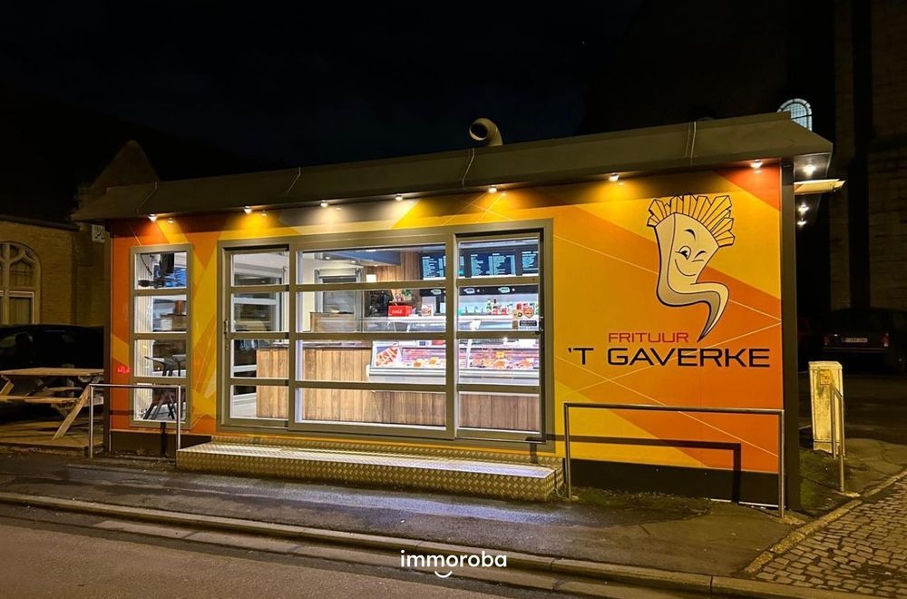 Vastgoedfoto van onroerend goed 8931406, Goed draaiende frituur te koop op het Gaverke te Waregem!