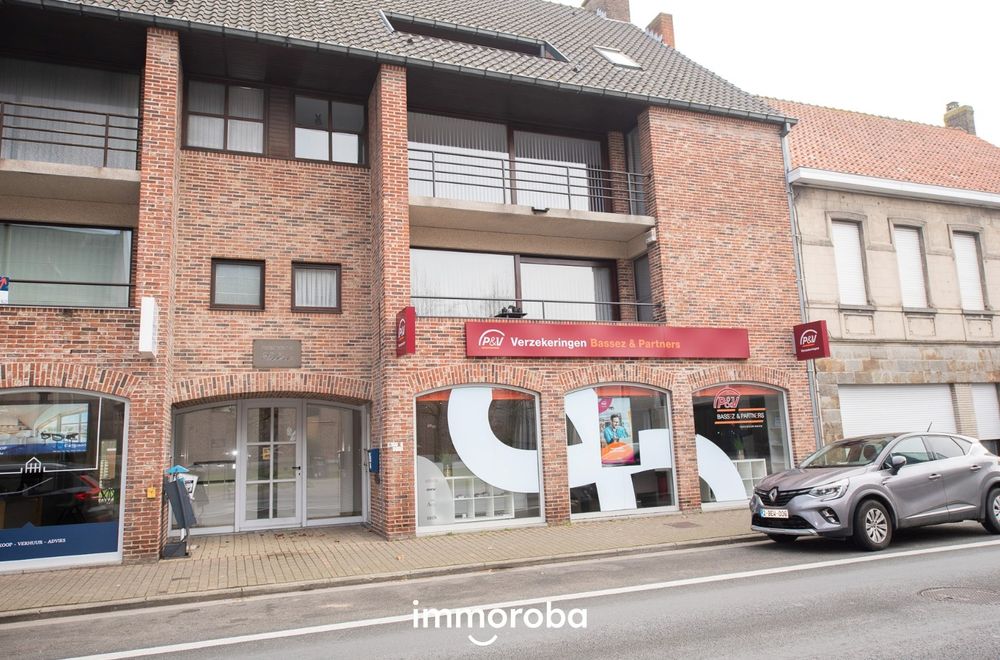 Vastgoedfoto van onroerend goed 7781796, Kantoorruimte/winkel in centrum Olsene