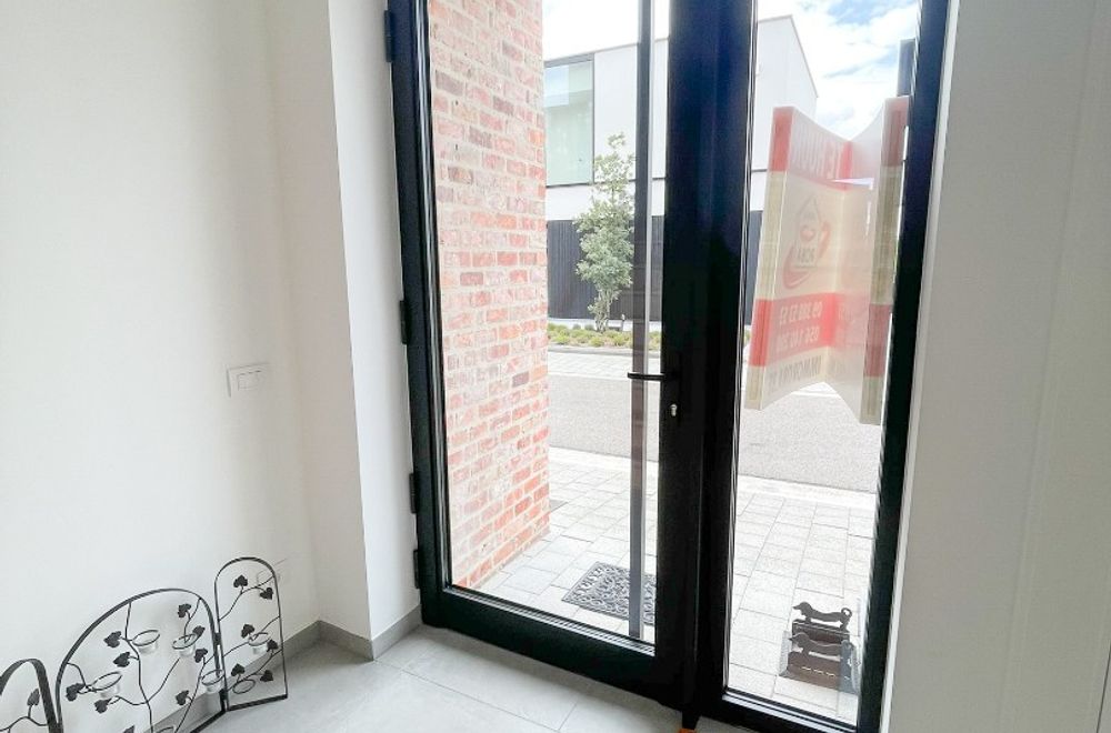 Vastgoedfoto van Volledig instapklare woning met 3 slaapkamers op mooie ligging