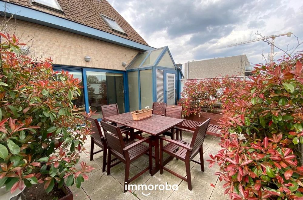 Vastgoedfoto van onroerend goed 7781509, Mooi duplex appartement met lift en ruim terras aan het station van Waregem!