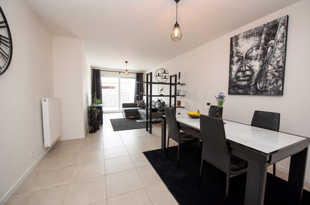 Vastgoedfoto van Perfect onderhouden appartement met 1 slaapkamer en RUIM terras TE KOOP in het centrum van Waregem.