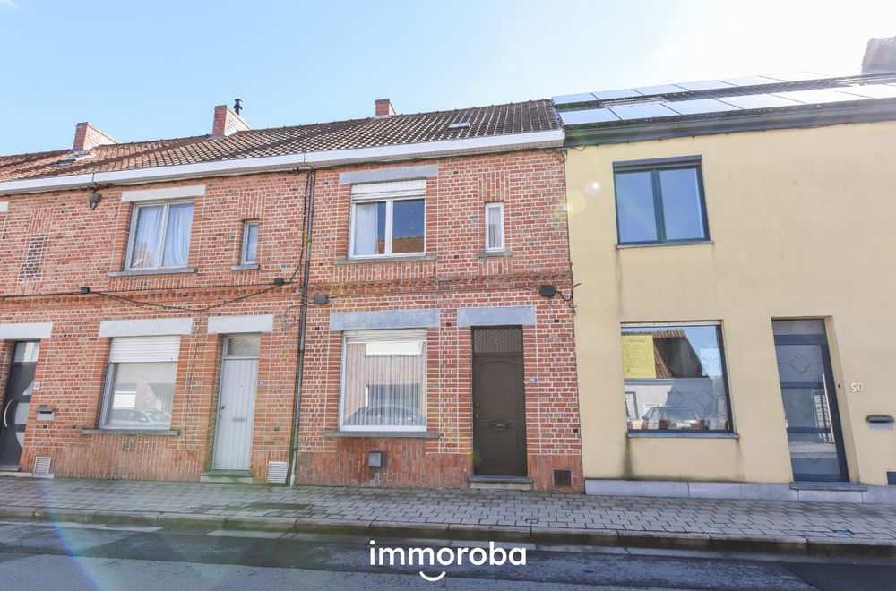 Vastgoedfoto van onroerend goed 8206078, Gezellige rijwoning TE KOOP in Waregem!