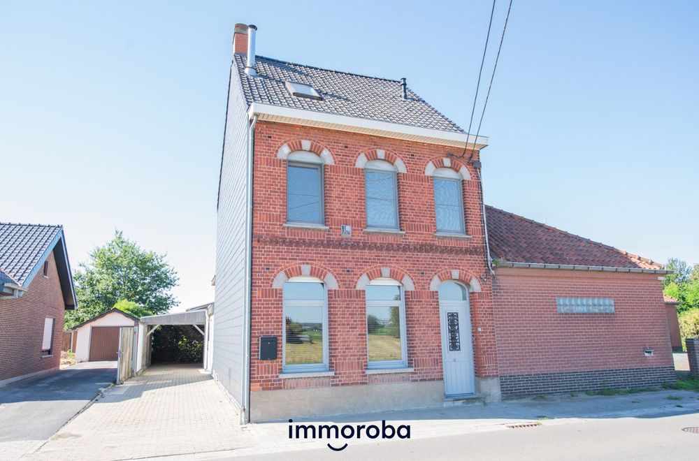 Vastgoedfoto van onroerend goed 7959114, Ruime gezinswoning TE KOOP in Waregem. 