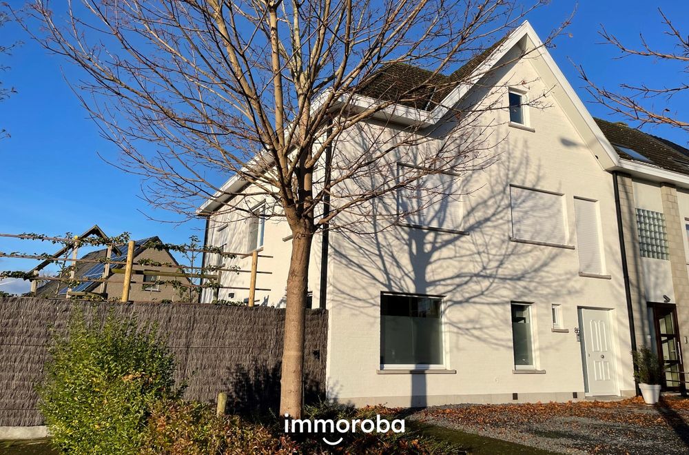 Vastgoedfoto van onroerend goed 8060878, Prachtig gerenoveerde hoekwoning met 4 slaapkamers op 406 m²