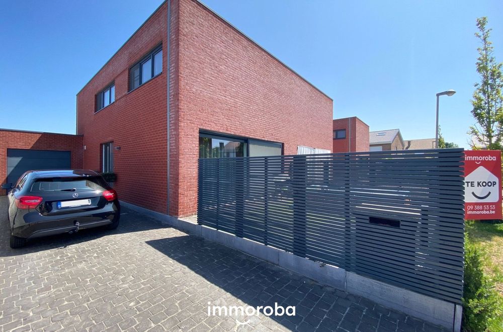 Vastgoedfoto van onroerend goed 7899513, Tijdloze, instapklare woning TE KOOP in Waregem.