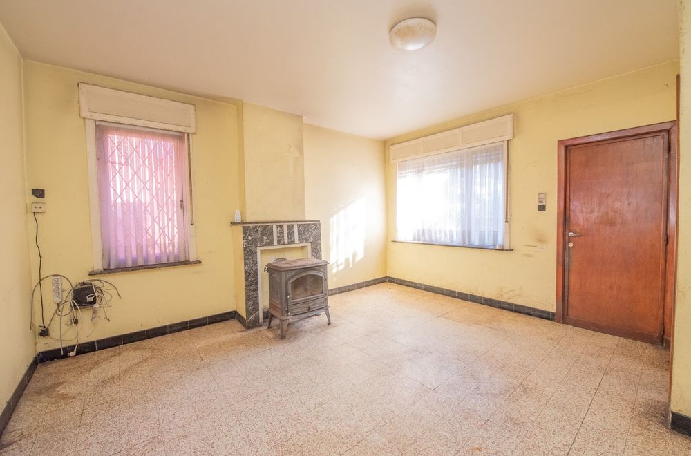 Vastgoedfoto van TE RENOVEREN woning TE KOOP in Zulte op een perceel van 710m²!