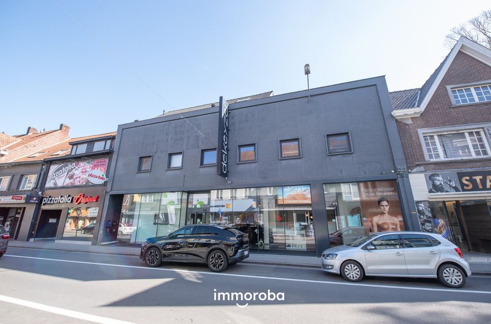 Vastgoedfoto van onroerend goed 8930647, Te koop: gezellig dakappartement met ruim zonneterras in het hart van Waregem!