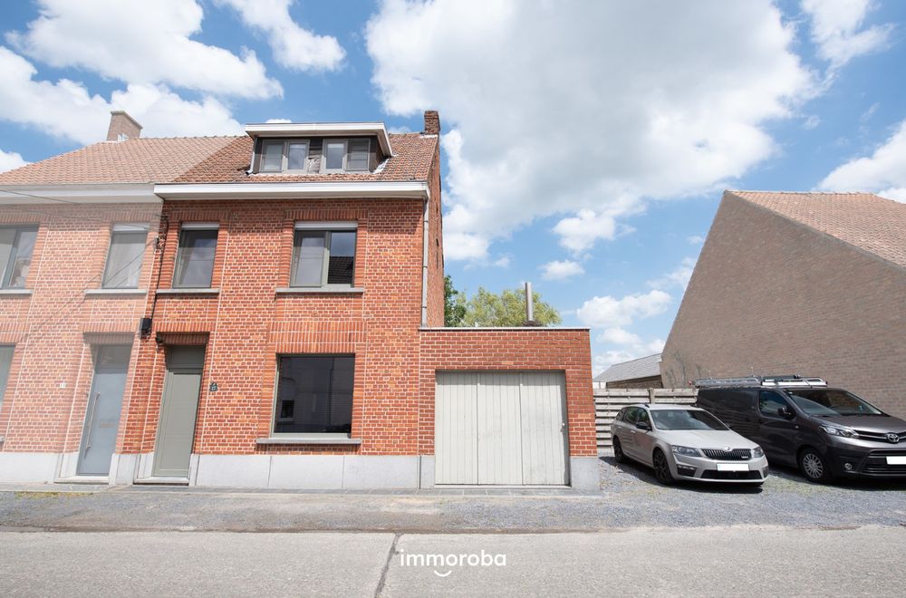 Vastgoedfoto van onroerend goed 8379770, Volledig vernieuwde woning in Zulte! 